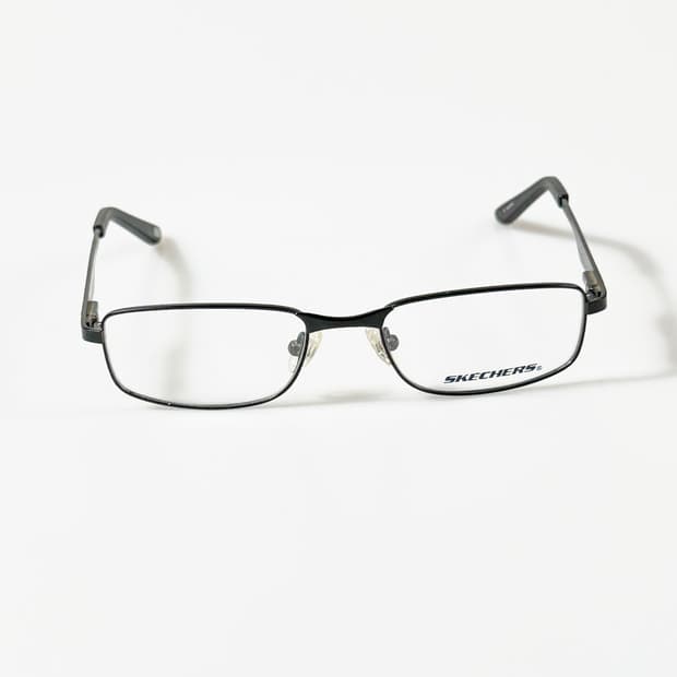 SKECHERS 블랙 슬림 스퀘어 메탈 빈티지 안경