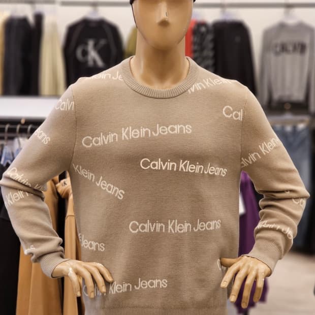 캘빈클라인 로고 크루넥 니트
