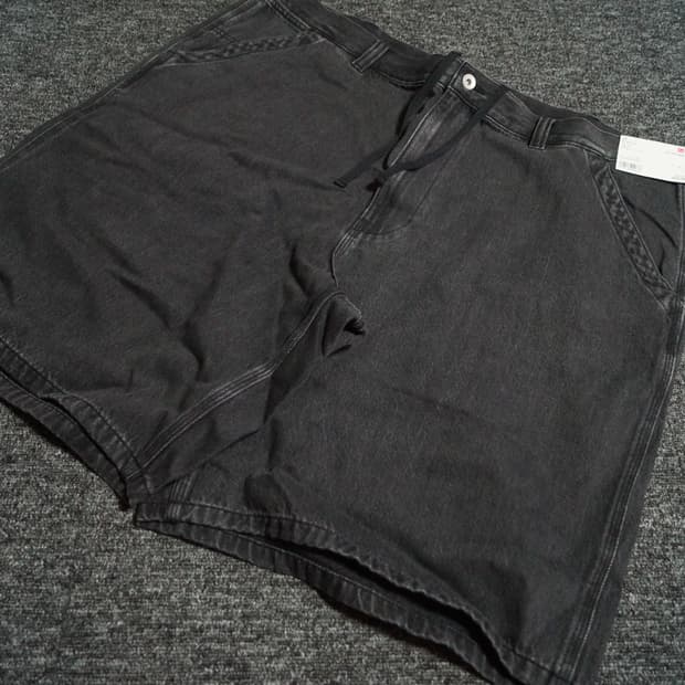 (4XL) 유니클로 데님 워크 쇼트 팬츠 다크그레이