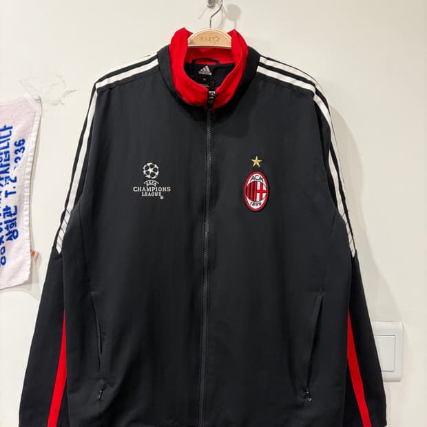 272. 아디다스 AC밀란 챔스 바람막이