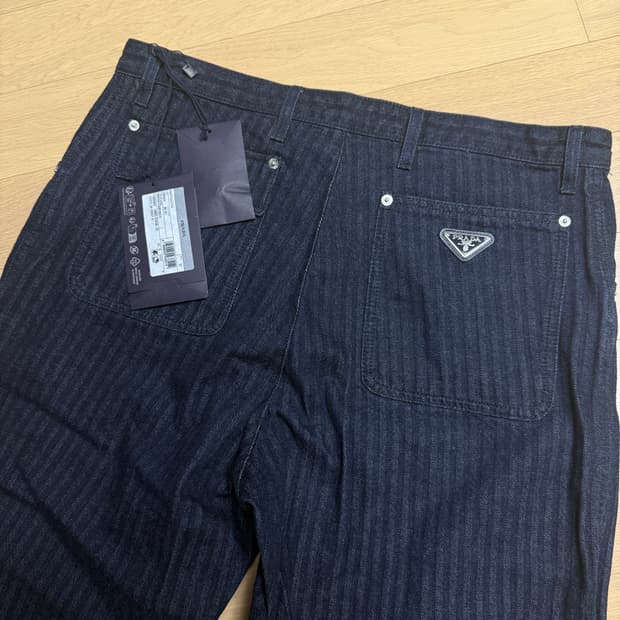 [m] 프라다 25ss 벨벳 팬츠