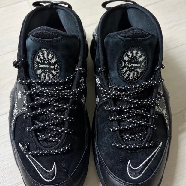 나이키 x 슈프림 에어 줌 플라이트 블랙 275