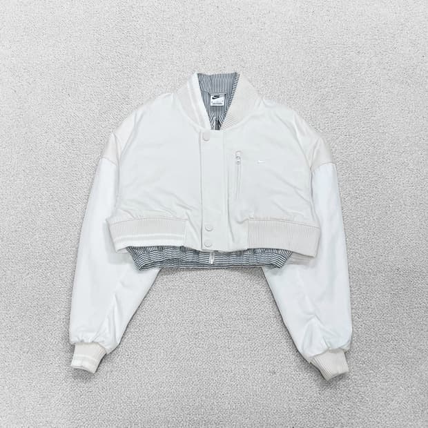나이키 우먼스 디스트로이어 크롭 캔버스 자켓 크림 화이트 