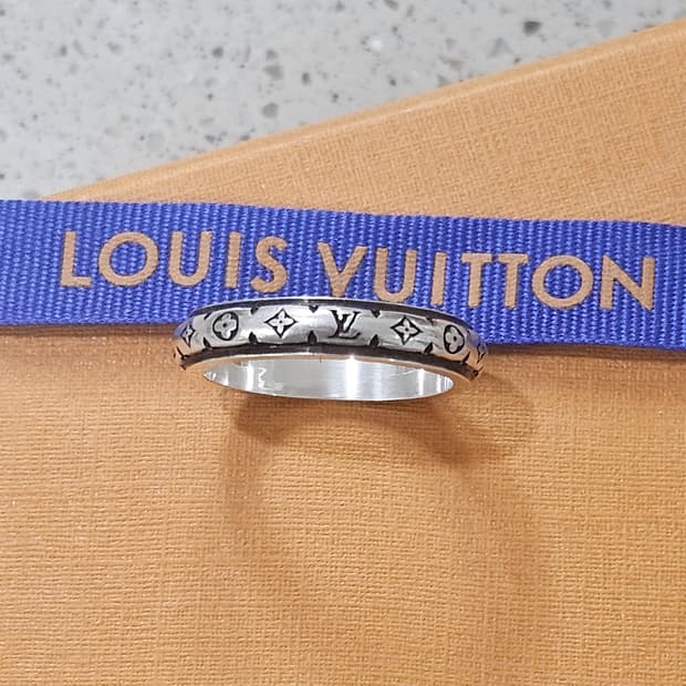 루이비통 925실버 LV 밤부 반지 L(국내 약22호) [정품/풀세트]