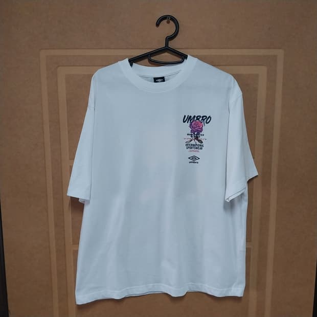 엄브로 남성100 반팔 