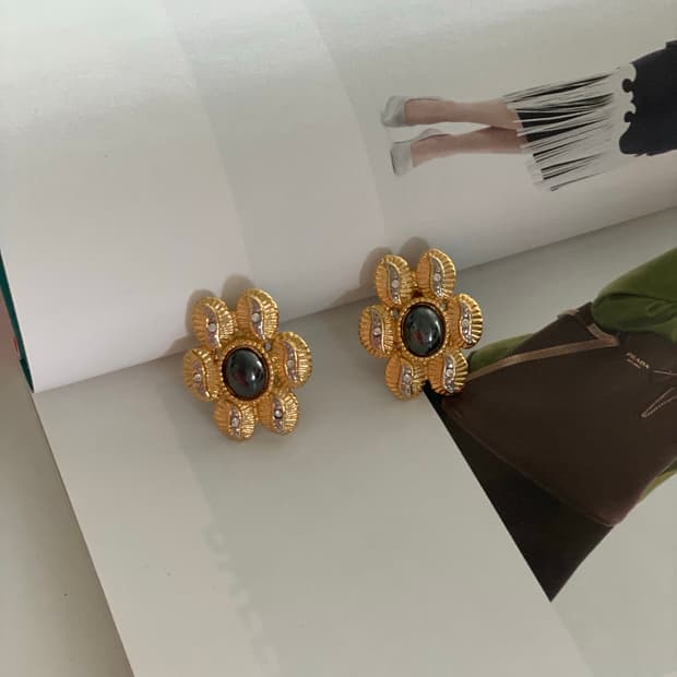 빈티지 골드 플라워 귀찌 귀걸이