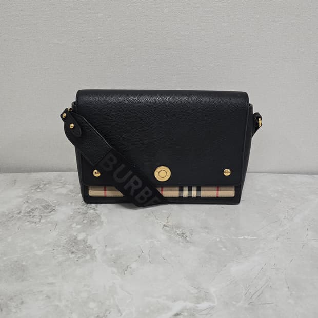 버버리 체크 노트 크로스백 판매