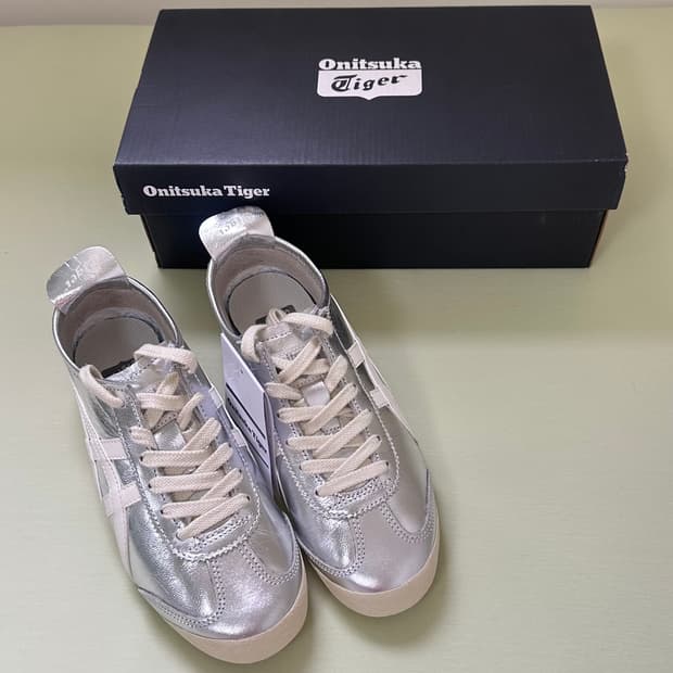 (새상품) 오니츠카 타이거 멕시코 66 화이트 실버