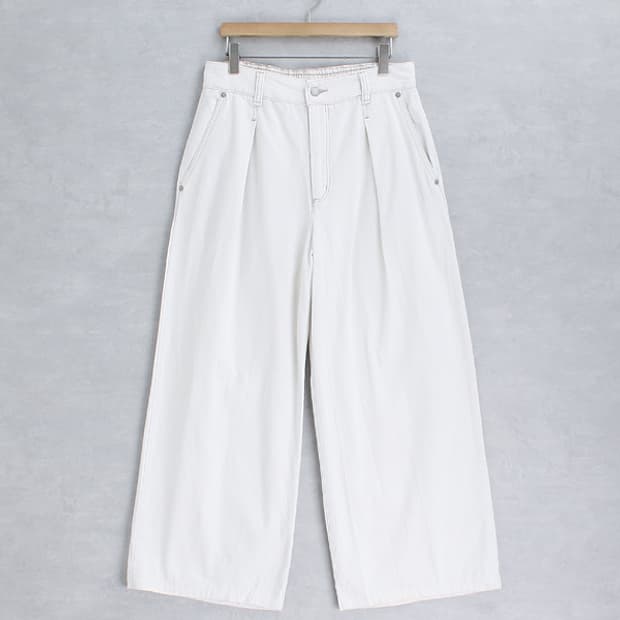 GU _ wide fit pants