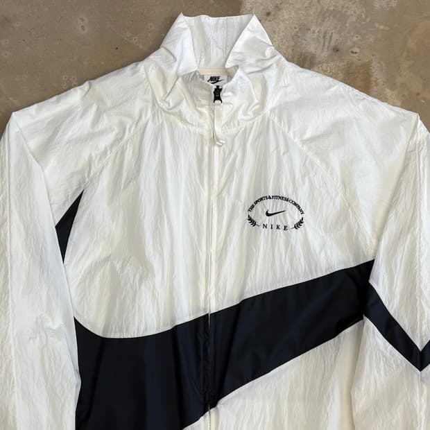 XL 나이키 빅스우시 화이트 바람막이