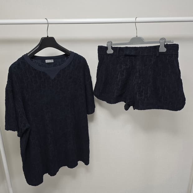 디올 오블리크 테리 반팔 반바지 셋업 3xl,xl 판매