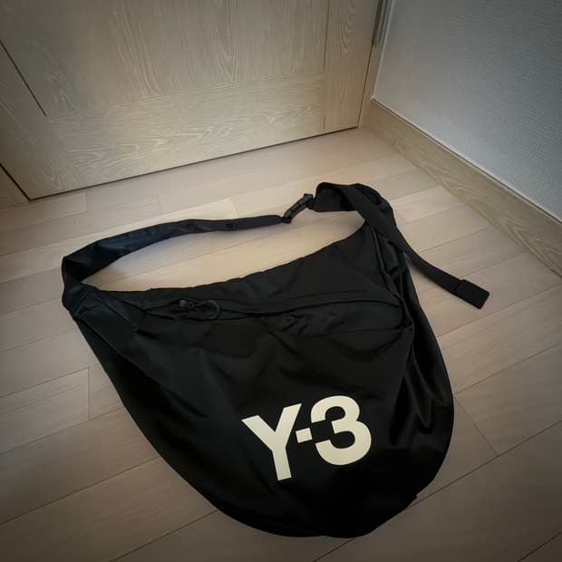 Y-3 크로스 바디 크로스백
