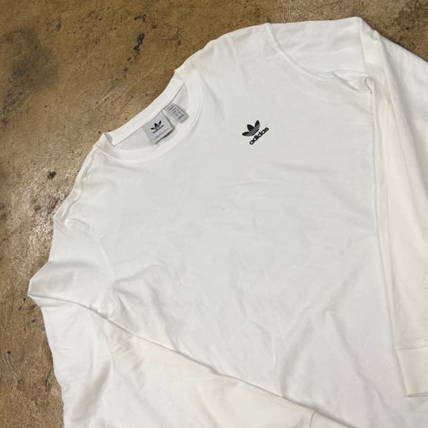 아디다스 백로고 블랙 퍼플 롱슬리브 