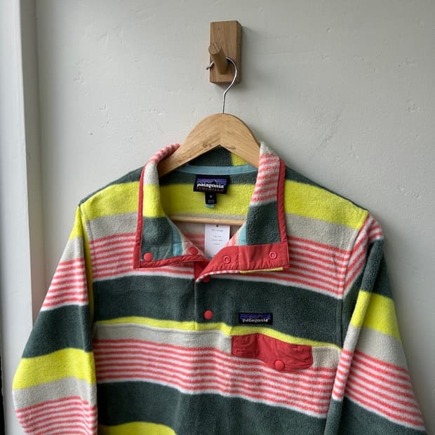 15548 - 파타고니아 신칠라 플리스 풀오버