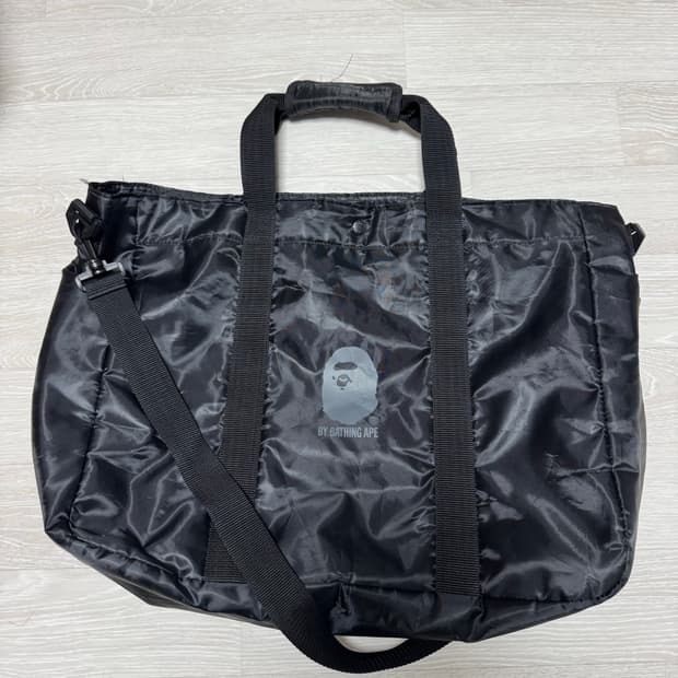 베이프 숄더 토트백