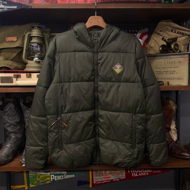 Barbour 바버 BEACON 등대 로고 클래식 푸퍼 경량 패딩