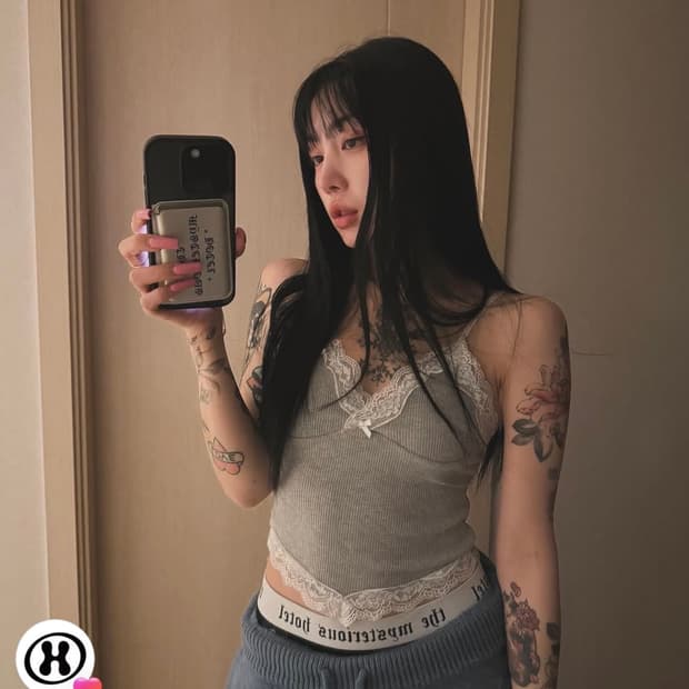 더미스테리어스호텔 레이스 나시