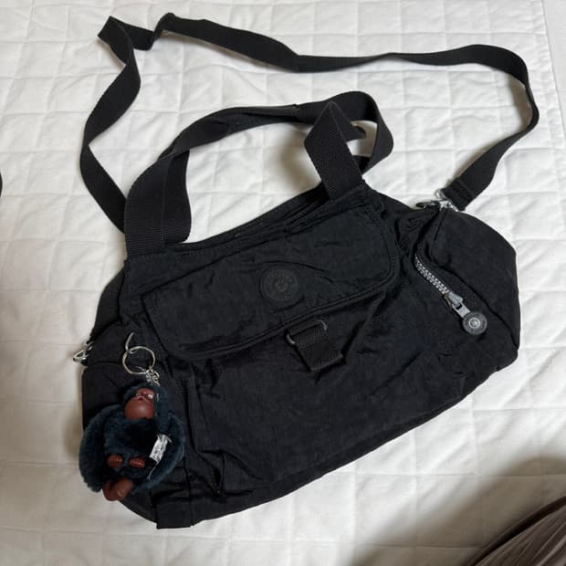 키플링 블랙 크로스백