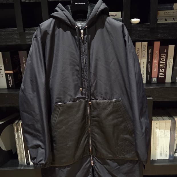 크롬하츠 롱 후디드 레더 크로스패치 퍼 자켓