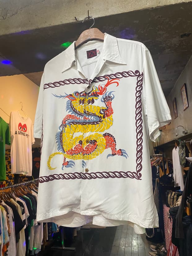 EVISU  드래곤 프린팅 포인트 하와이안 셔츠(40)