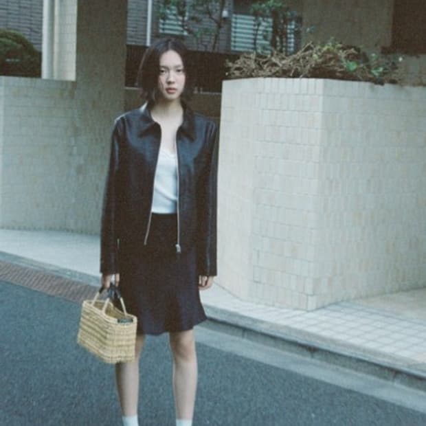 얼바닉30 실비 새틴 스커트 블랙