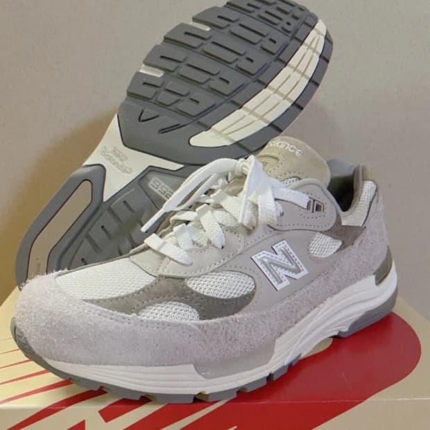 (새상품) 뉴발란스 992 문락 머쉬룸