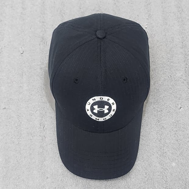 상태좋은 언더아머 블랙 볼캡 프리사이즈 