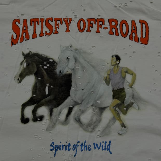 Satisfy moth tech tee M