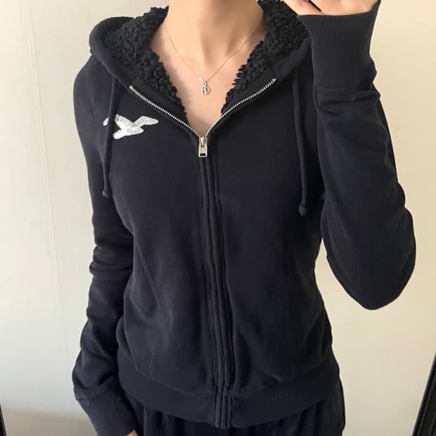 zip up hoodie