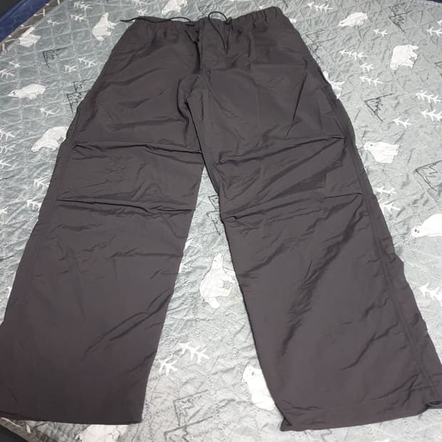 무신사스탠다드 와이드 나일론 파라슈트 팬츠 블랙 (34)