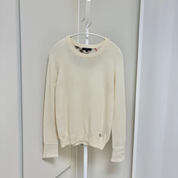 버버리 캐시미어 크루넥 니트