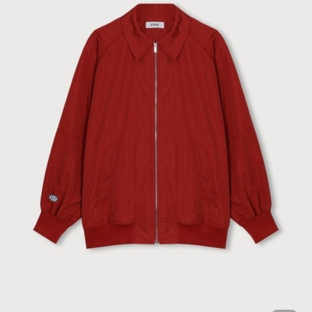 에토스 볼륨 윈드브레이커 레드