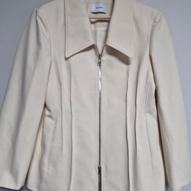 gu_deres  아이보리 집업자켓 여성M
