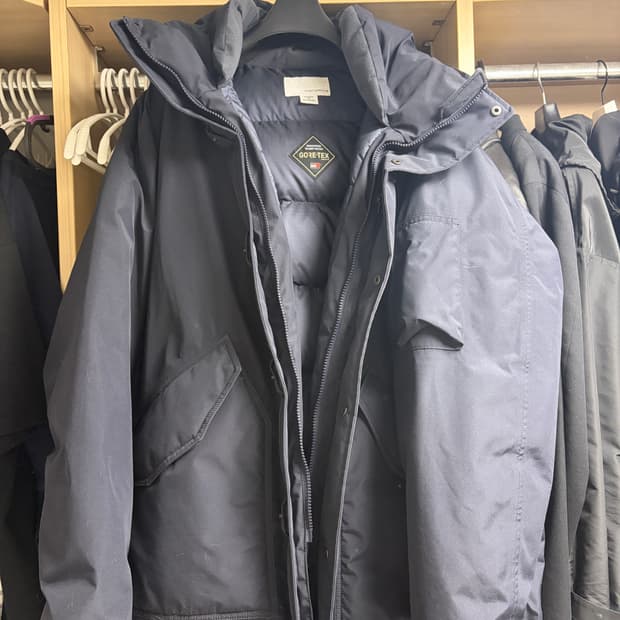 나나미카 고어텍스 다운 코트 네이비 XL 사이즈