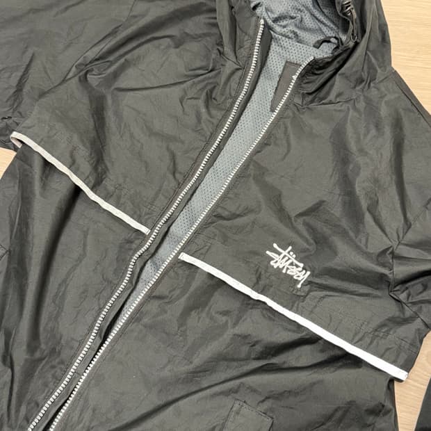 스투시 어센틱 기어 바람막이 