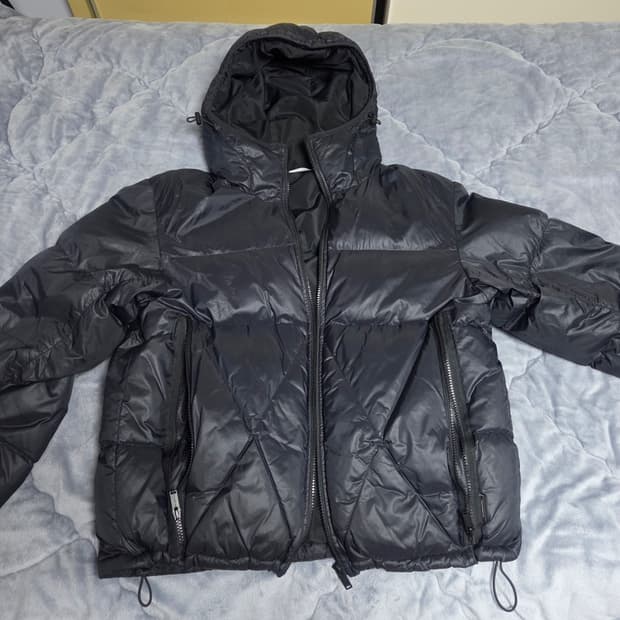 Gu x 언더커버 패딩 블랙