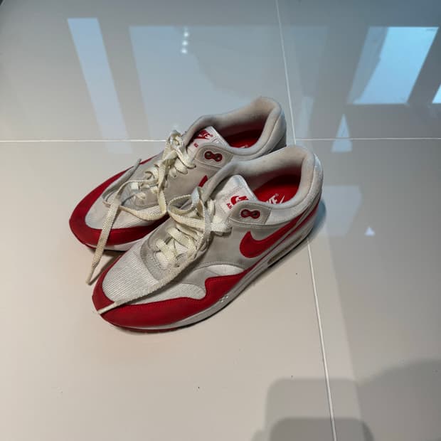 나이키 에어맥스 1 OG 화이트/유니버시티 레드 컬러