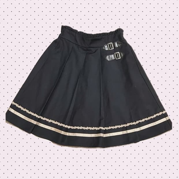 엑시즈팜 플리츠스커트