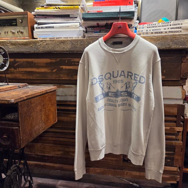 디스퀘어드 스웻