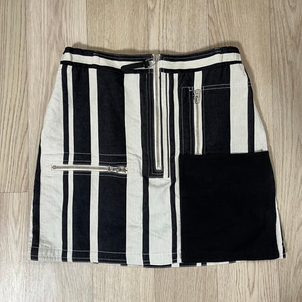 아크네스튜디오 스트라이프 치마