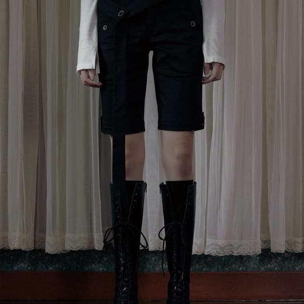 BELTED RIDING HALF PANTS, BLACK