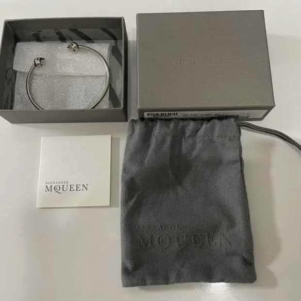 ALEXANDER MCQUEEN 알렉산더 맥퀸 브레이슬릿