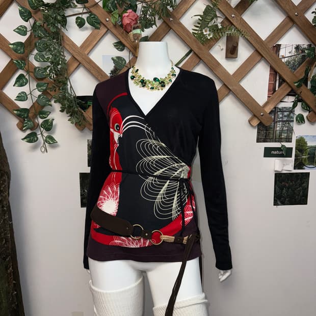 Custo Barcelona oriental cat wrap sleeve