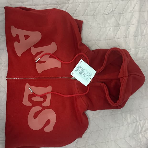 아메스 월드와이드 후드집업 새상품 판매합니다.