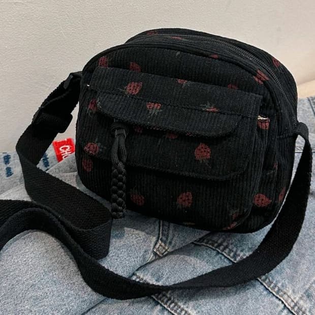 코듀로이 딸기 크로스백