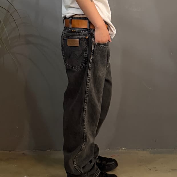 랭글러 릴렉스핏 블랙