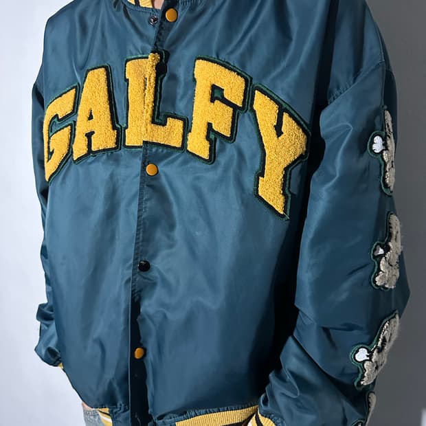 GALFY 캐릭터 바시티 자켓