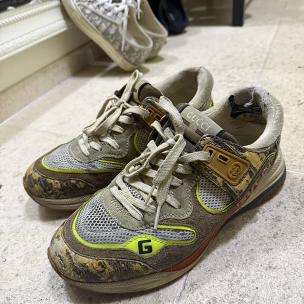 구찌 울트라페이스 프린트 스니커즈
