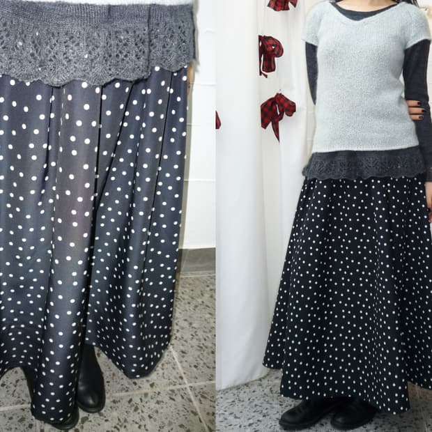 Dot black long flare skirt