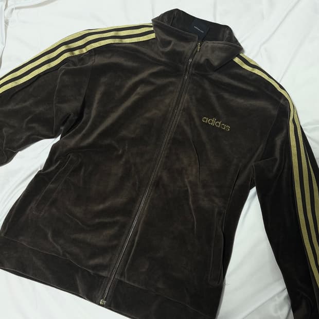 아디다스 저지 브라운